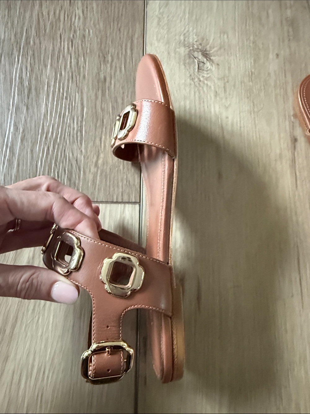 Larroude Caramel Brown Leather Sandals with Gold Hardware | Size 7 - Picture 5 of 8